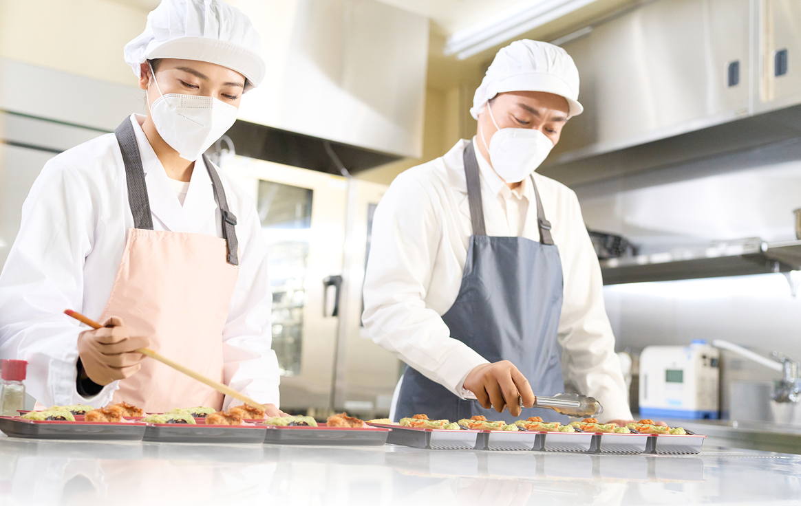 給食は、保育の質を支える大切な基盤です